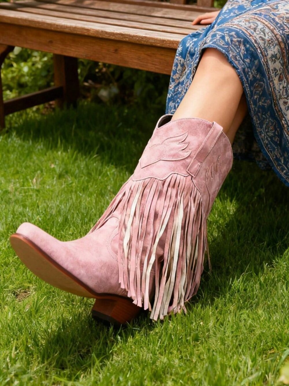 Pink Western Women's fringed detailed faux suede Cowboy Boots - Picture 5 of 9